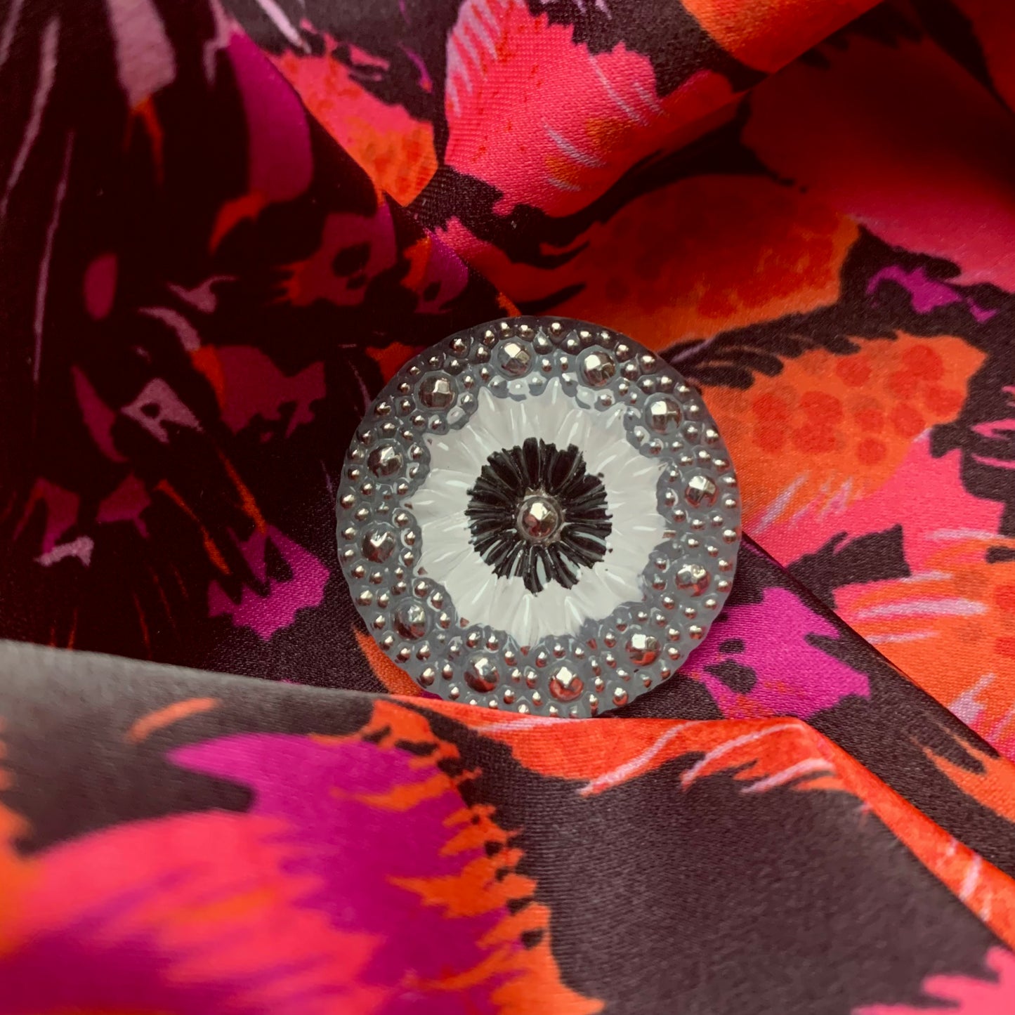 26mm - KORNBLOMST knap - grå, sølv