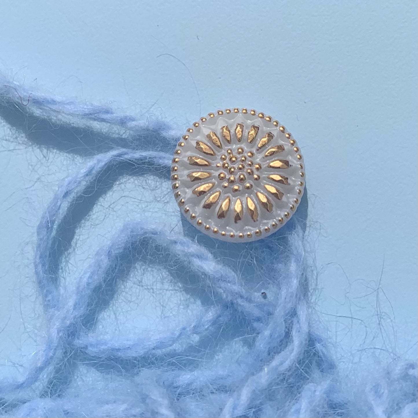 18mm - SUNFLOWER button Grey, gold