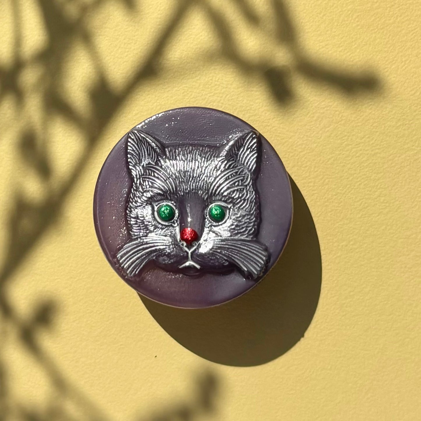 glasknap katteknap lilla sølv kat 26mm