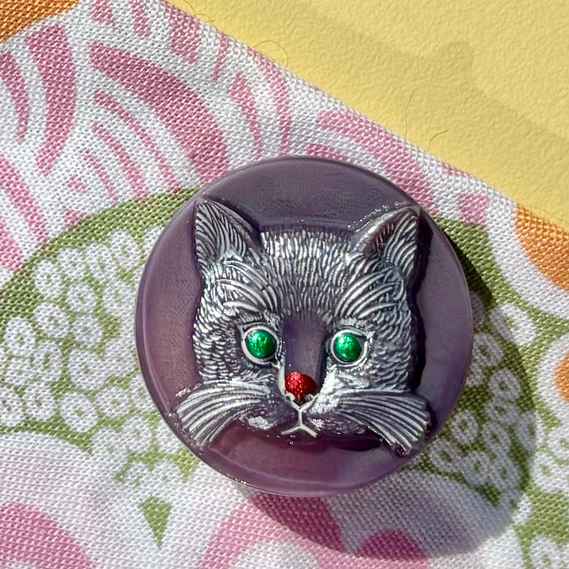 glasknap katteknap lilla sølv kat 26mm