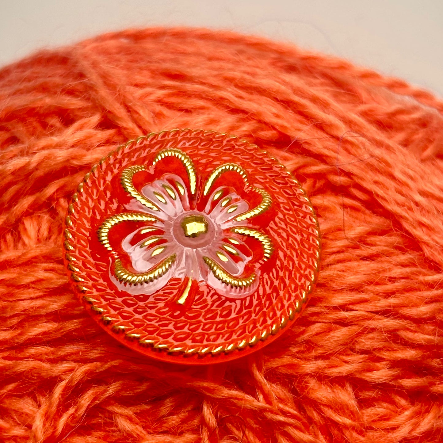 kløver glasknap 26mm orange guld