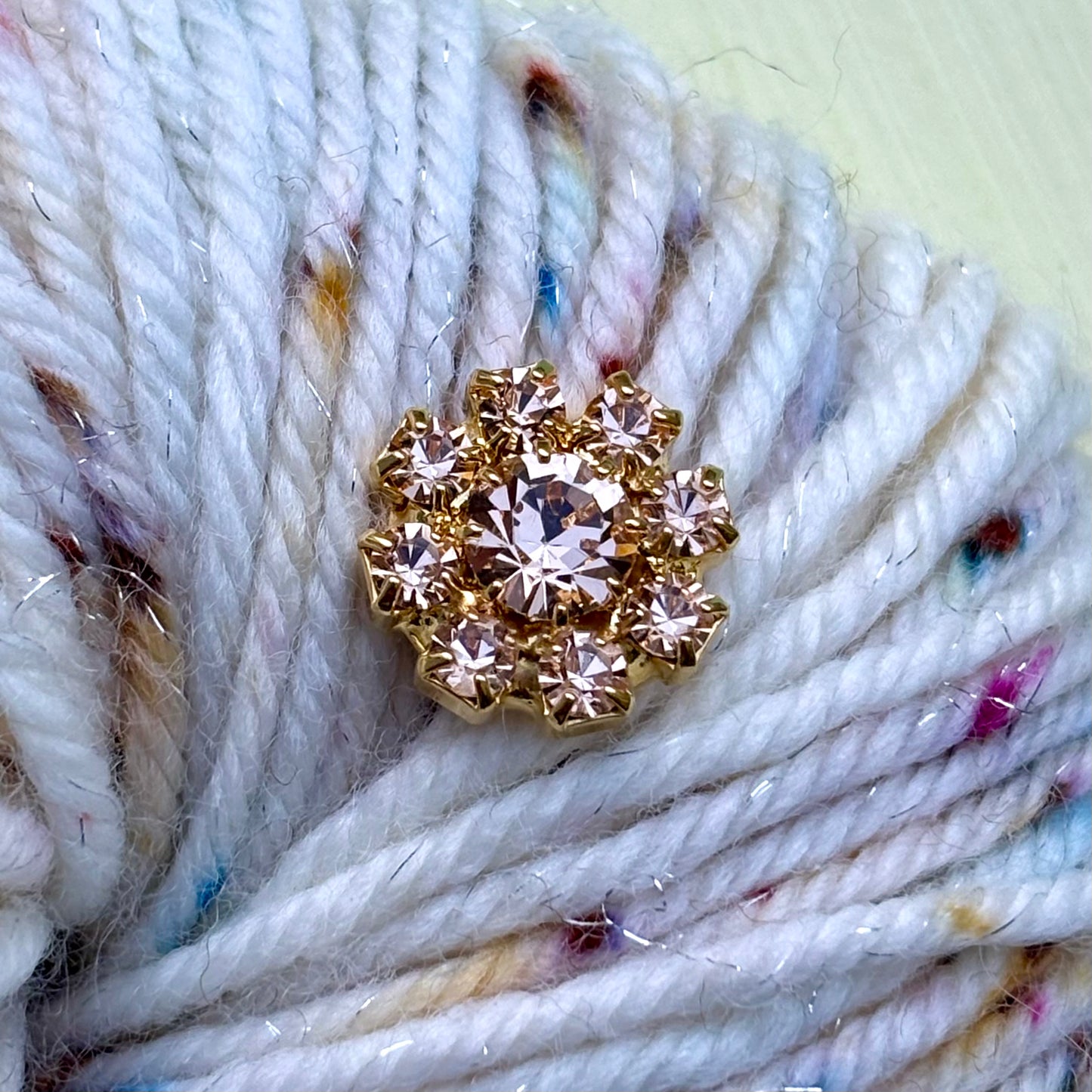 similiknap champagne farve i guld fatning 14mm