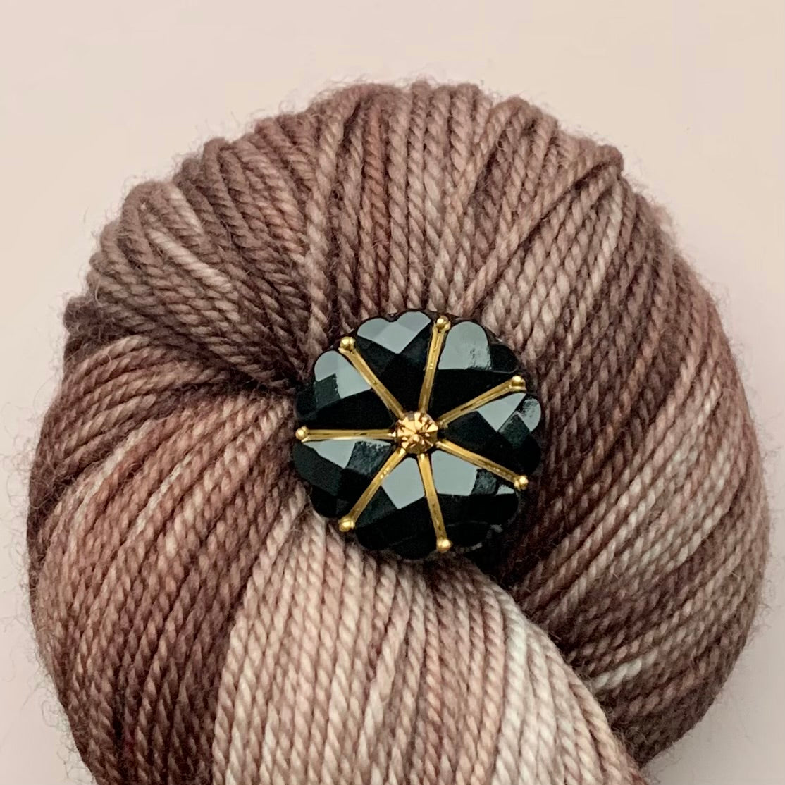 glasknap 22mm sort dahlia med brun sten 