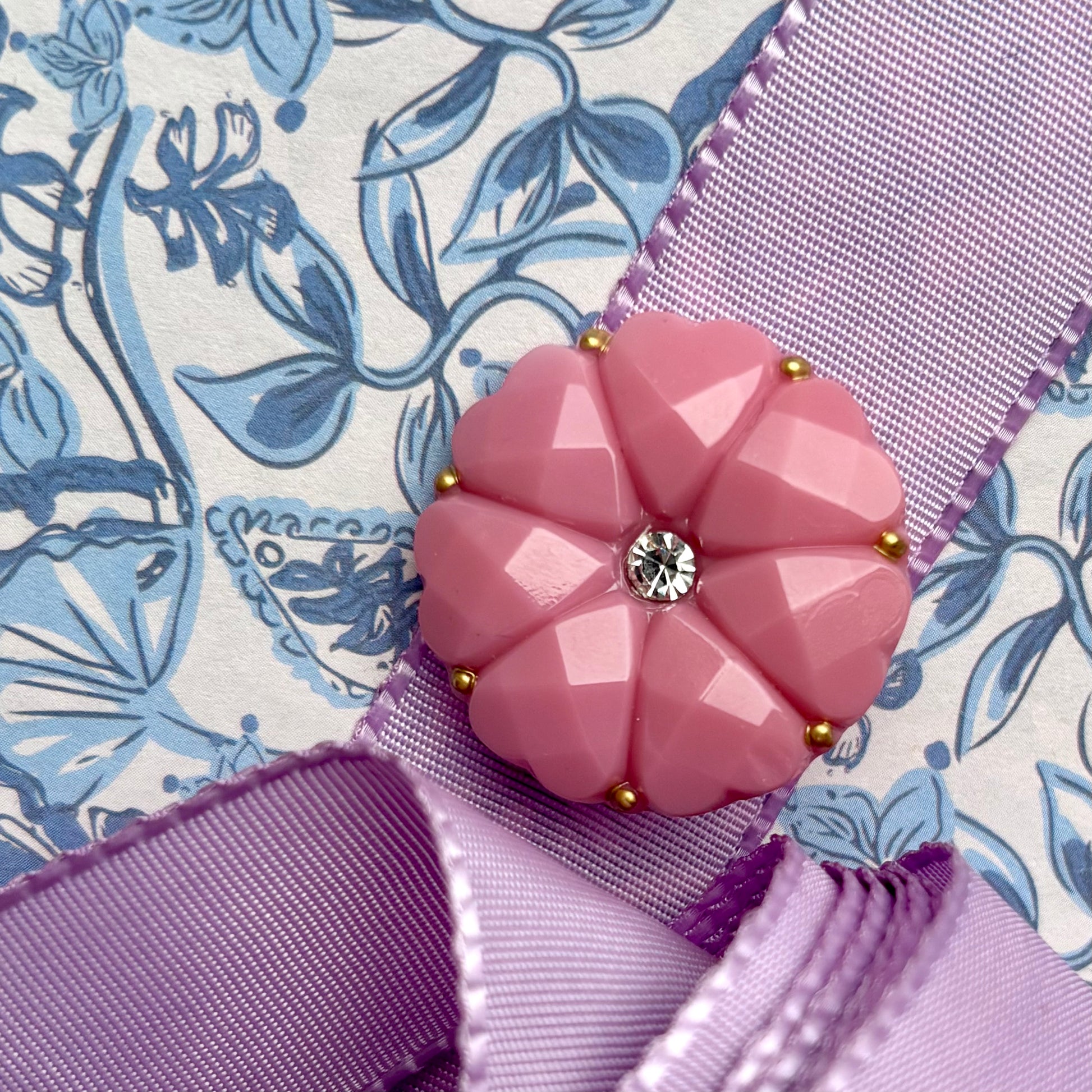 glasknap pink 26mm stor guld prik lar sten dahlia 