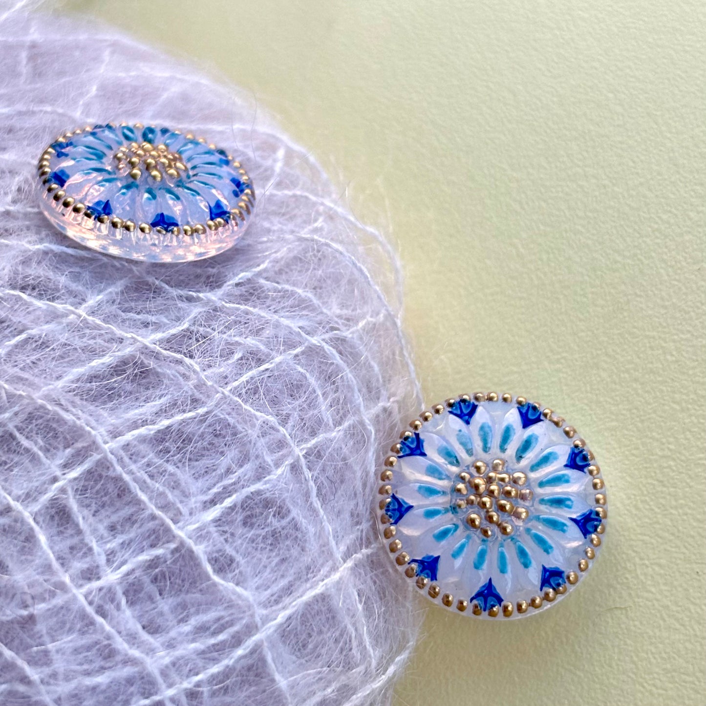 glasknap solsikke 18mm blå guld 