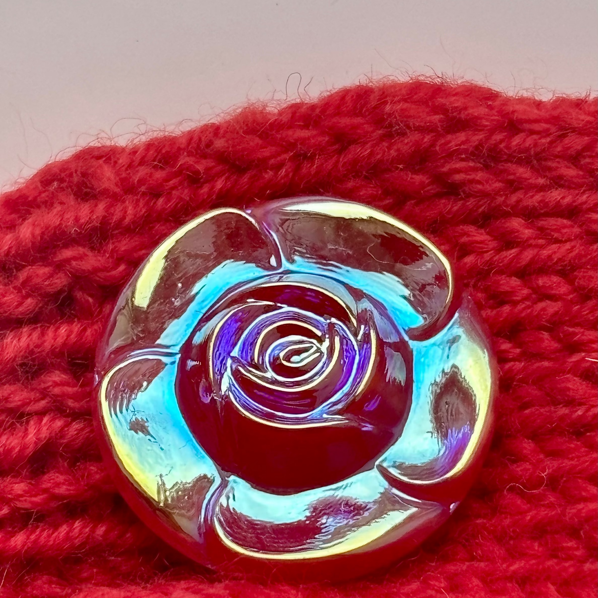 rose knap 26mm rød perlemor effekt 