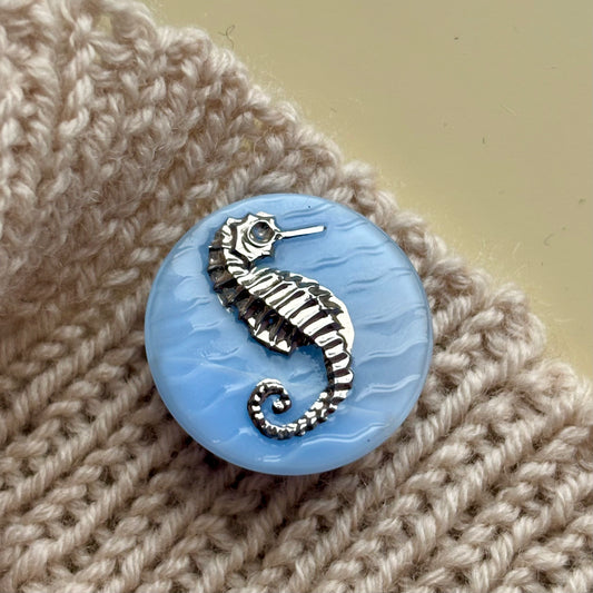 søhest glasknap blå 22mm sølv hest 