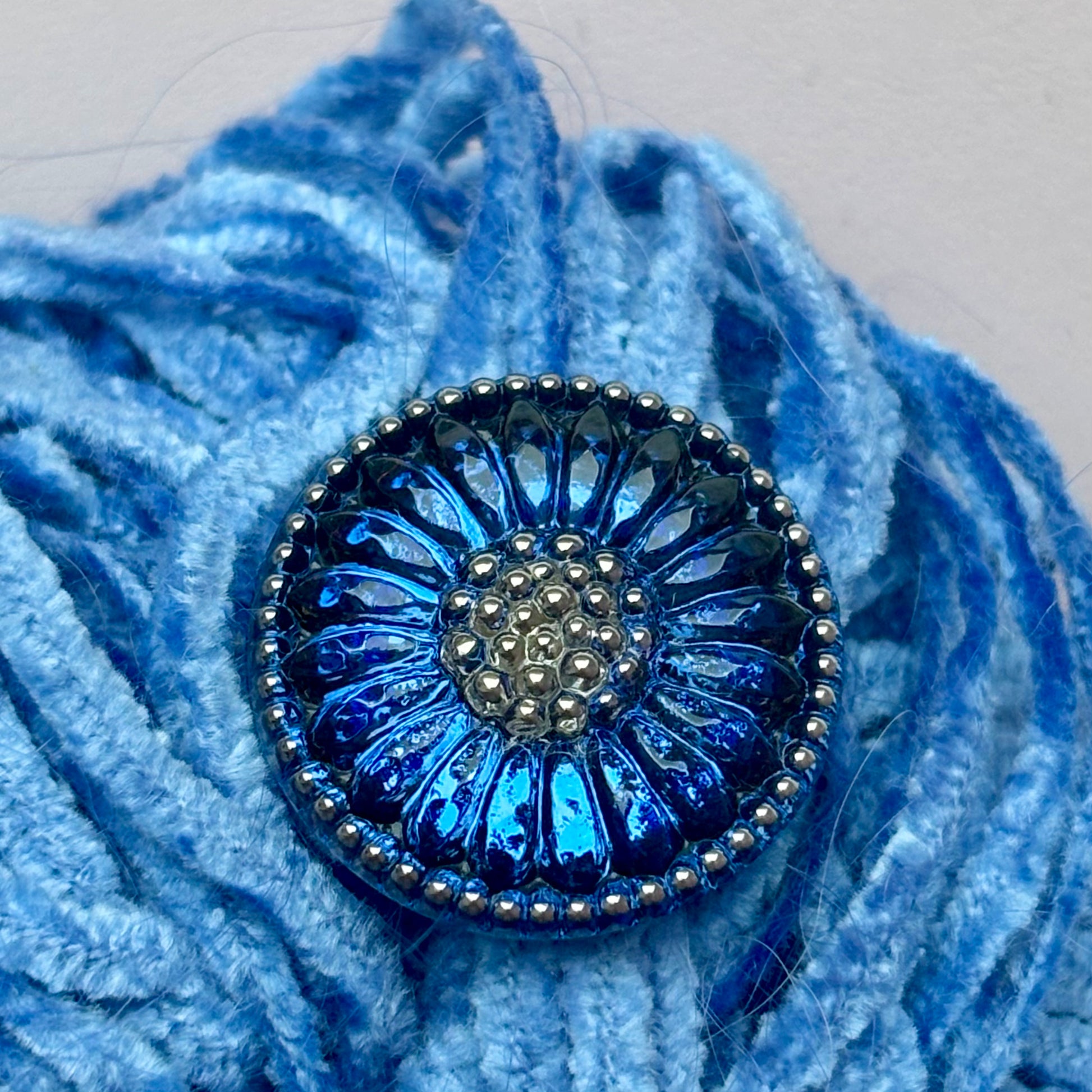 solsikke glasknap 22mm blå sølv 