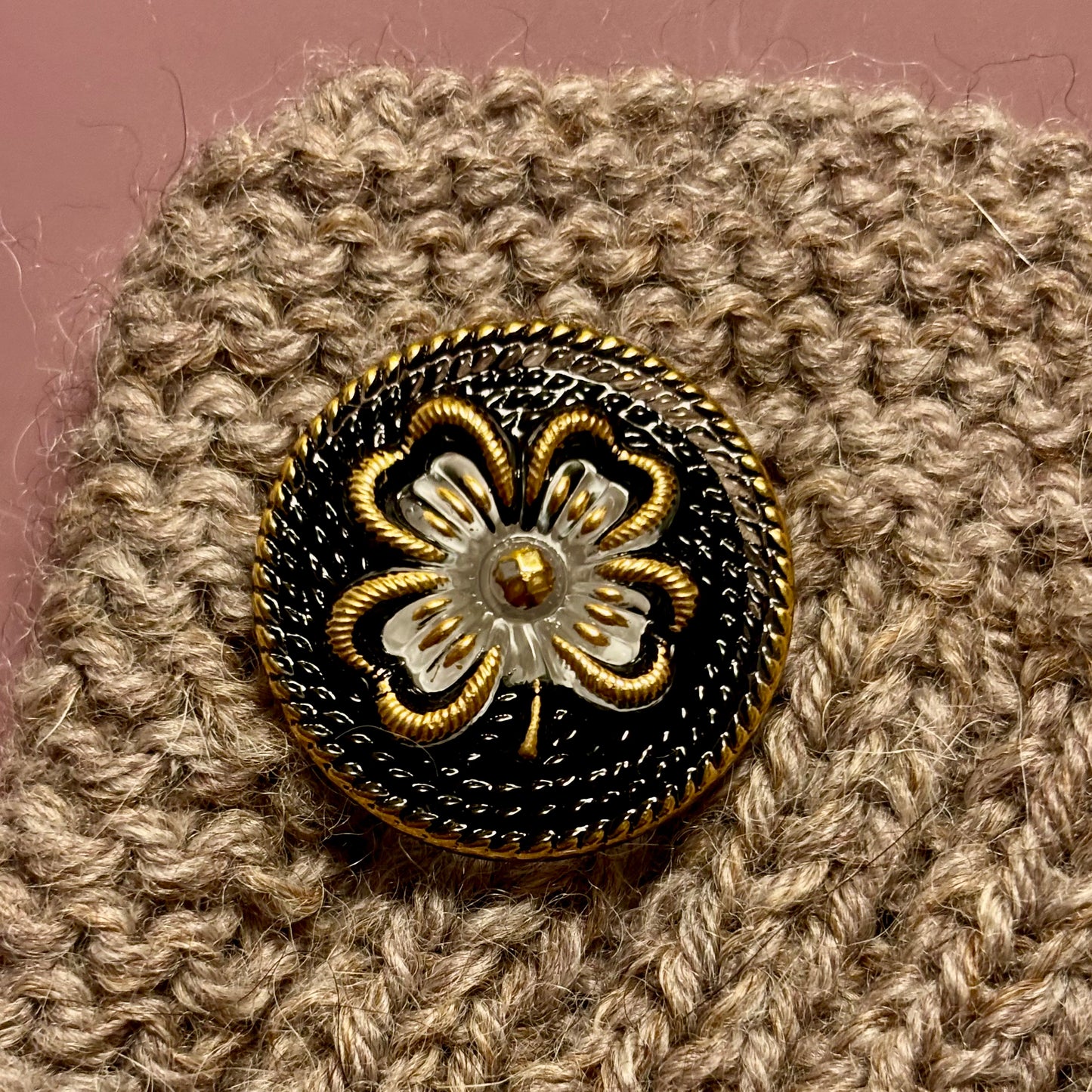 kløver glasknap 26mm sort guld 