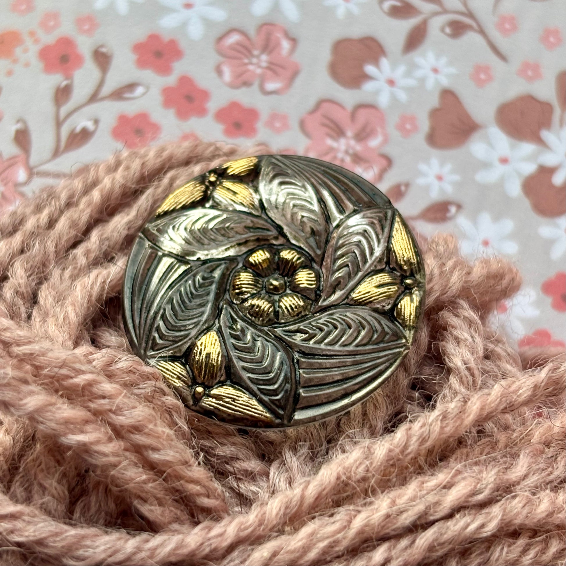 glasknap sakura 26mm grå guld 