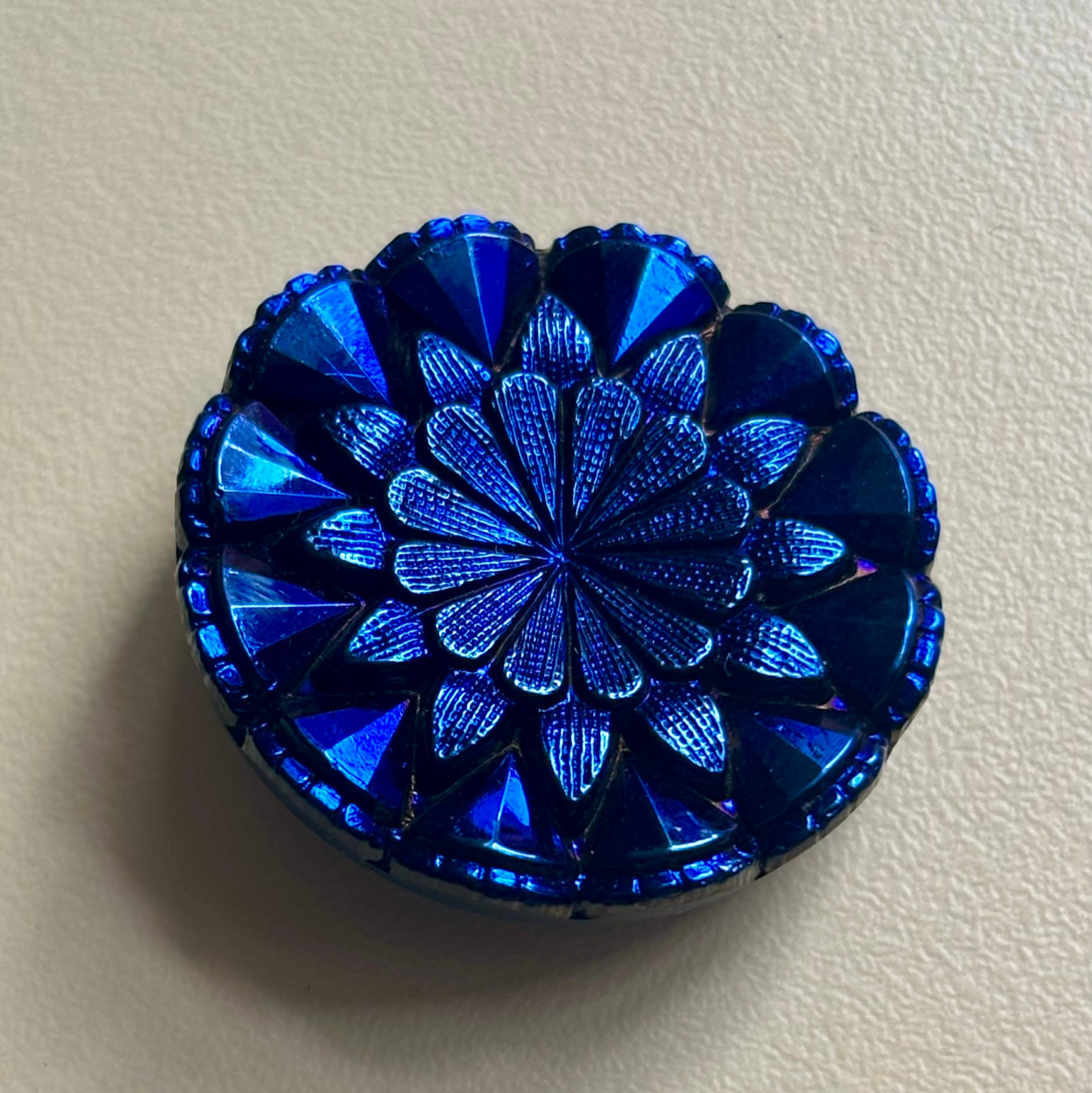 glasknap victoria stor knap sort velour 26mm 
