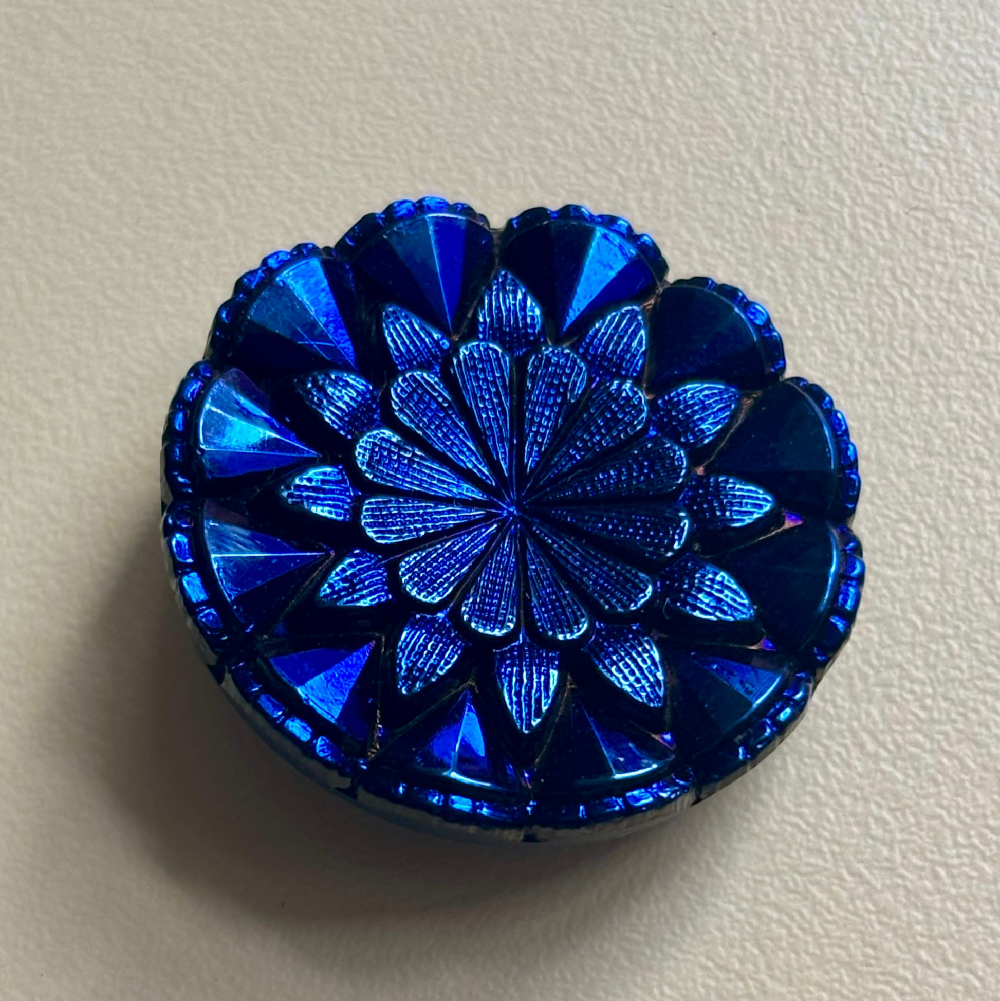 glasknap victoria stor knap sort velour 26mm 