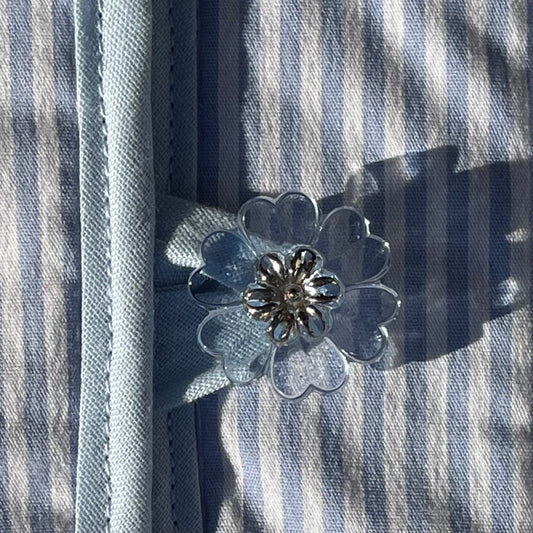 håndmalet glasknap på stribet tekstil  22mm fra Finedetail.dk